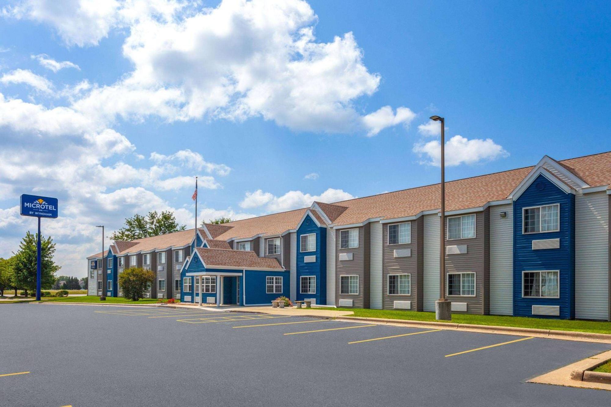 Microtel Inn By Wyndham ג'יינסוויל מראה חיצוני תמונה