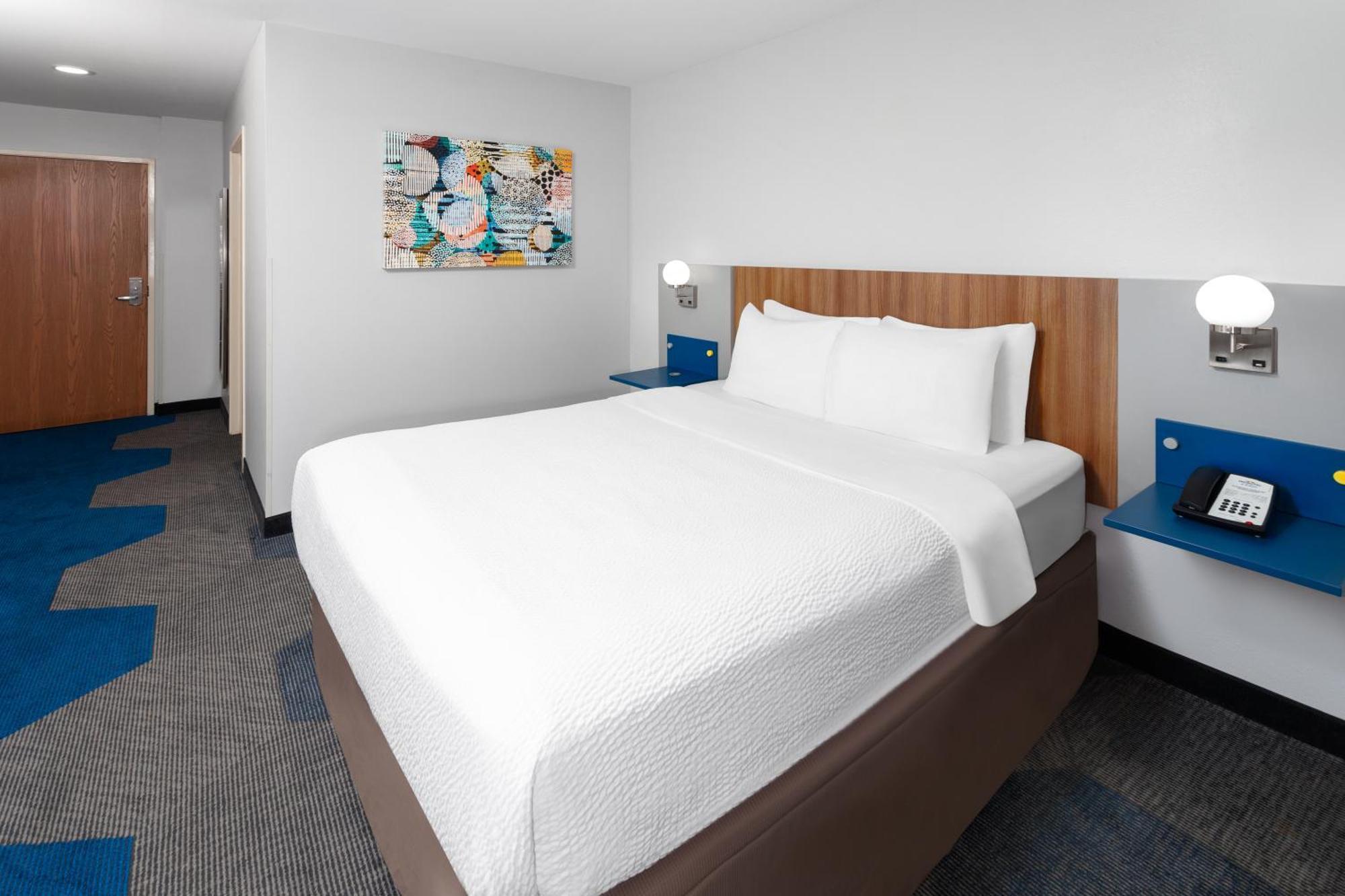 Microtel Inn By Wyndham ג'יינסוויל מראה חיצוני תמונה