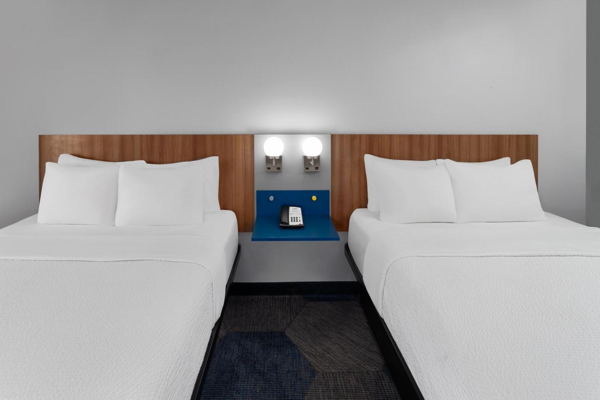 Microtel Inn By Wyndham ג'יינסוויל מראה חיצוני תמונה
